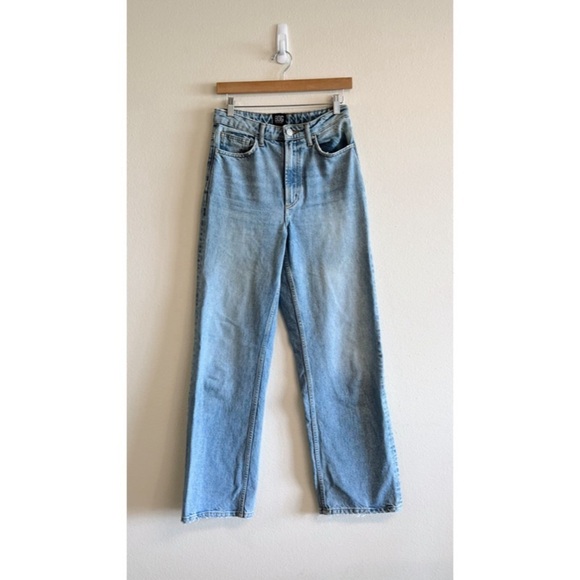 BDG Lightwash High Waisted Raw Hem Wide Leg Jean 27 - Picture 2 of 10